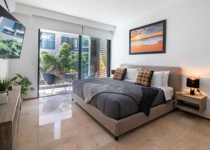 Oceanview Infinity Pool, Steps To 5th Ave & Apartamento Playa del Carmen