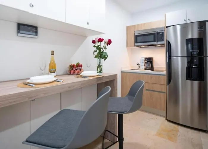 Oceanview Infinity Pool, Steps To 5th Ave & Apartamento *